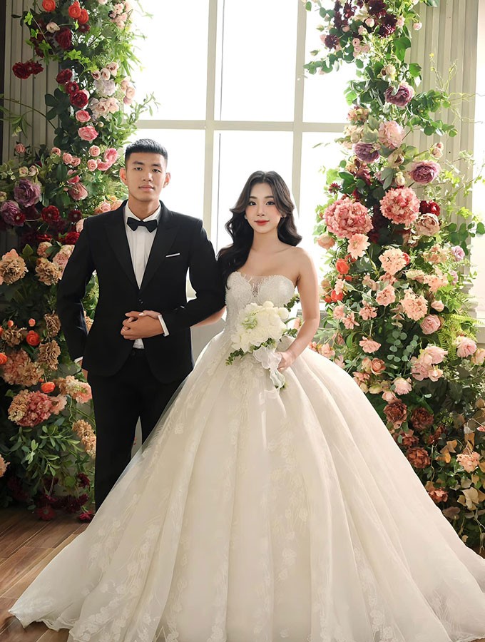 Tuấn Dương sẽ làm đám cưới với bạn gái hot girl Vũ Minh Anh vào đầu tháng 12. Ảnh: FBNV Tuấn Dương sẽ làm đám cưới với bạn gái hot girl Vũ Minh Anh vào đầu tháng 12. Ảnh: FBNV
