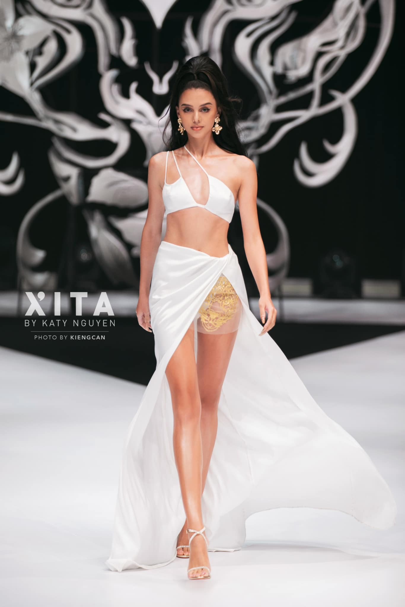 Vợ Tây của Bùi Tiến Dũng khoe nhan sắc gây thương nhớ, xinh xắn rạng ngời - Ảnh 2