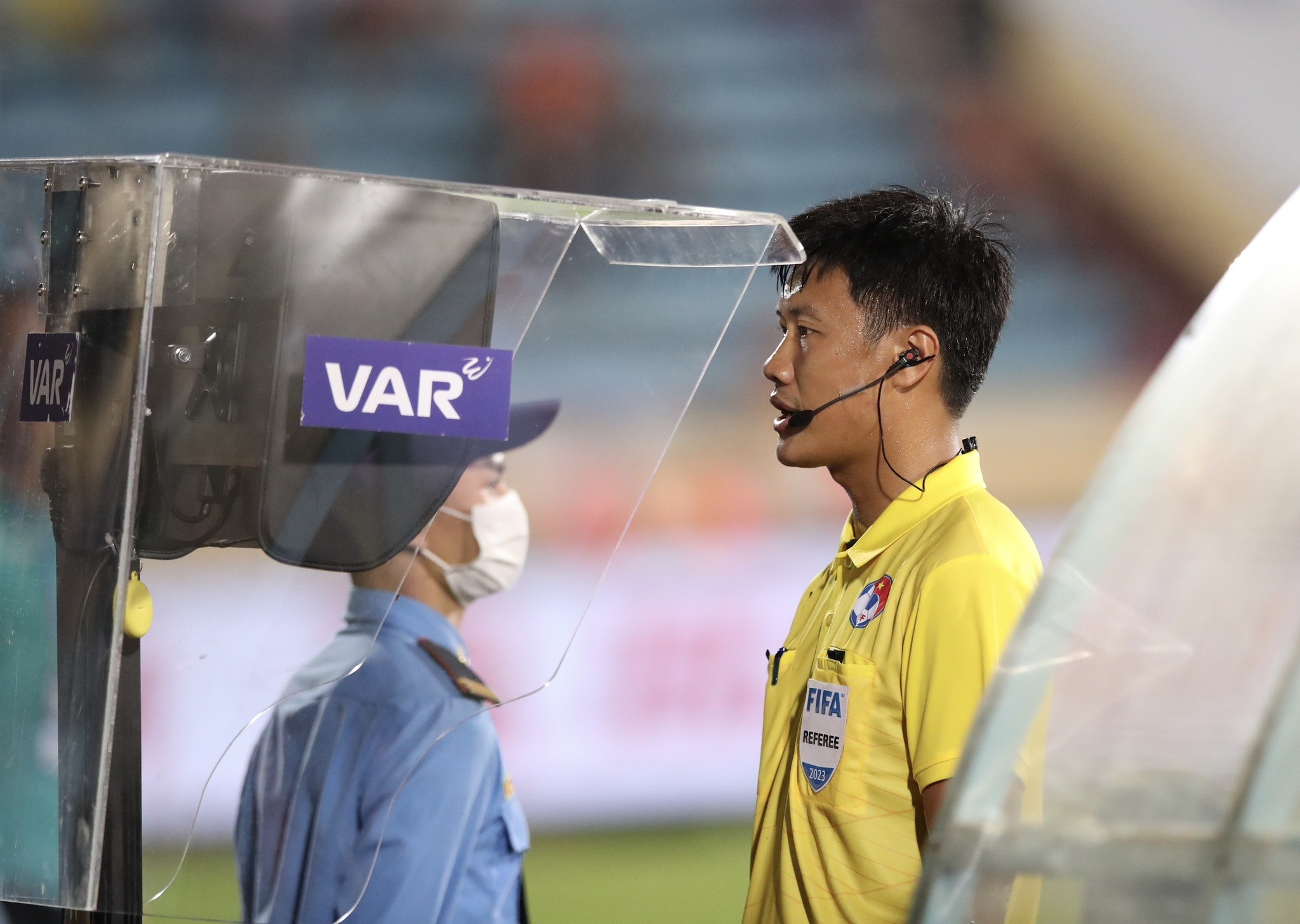VAR sẽ được áp dụng tại 2 trận đấu ở vòng 5 V-League 2023/24. Ảnh: Internet