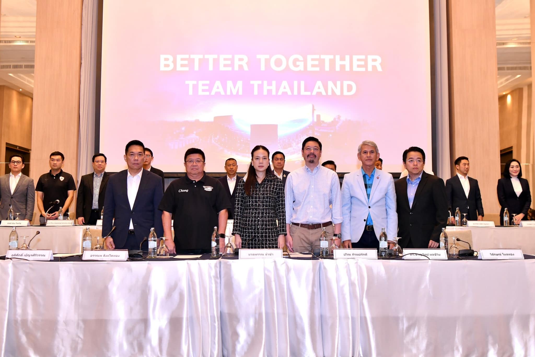 Madam Pang ra mắt đội ngũ hỗ trợ gồm 18 thành viên cho chiến dịch tranh cử vị trí Chủ tịch FAT