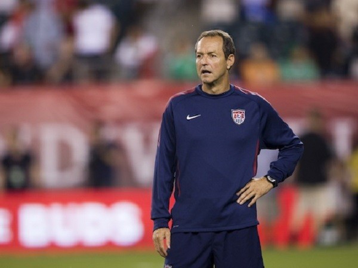 HLV Thomas Dooley làm trợ lý cho HLV Jurgen Klinsmann tại đội tuyển Mỹ. Ảnh: Internet HLV Thomas Dooley làm trợ lý cho HLV Jurgen Klinsmann tại đội tuyển Mỹ. Ảnh: Internet