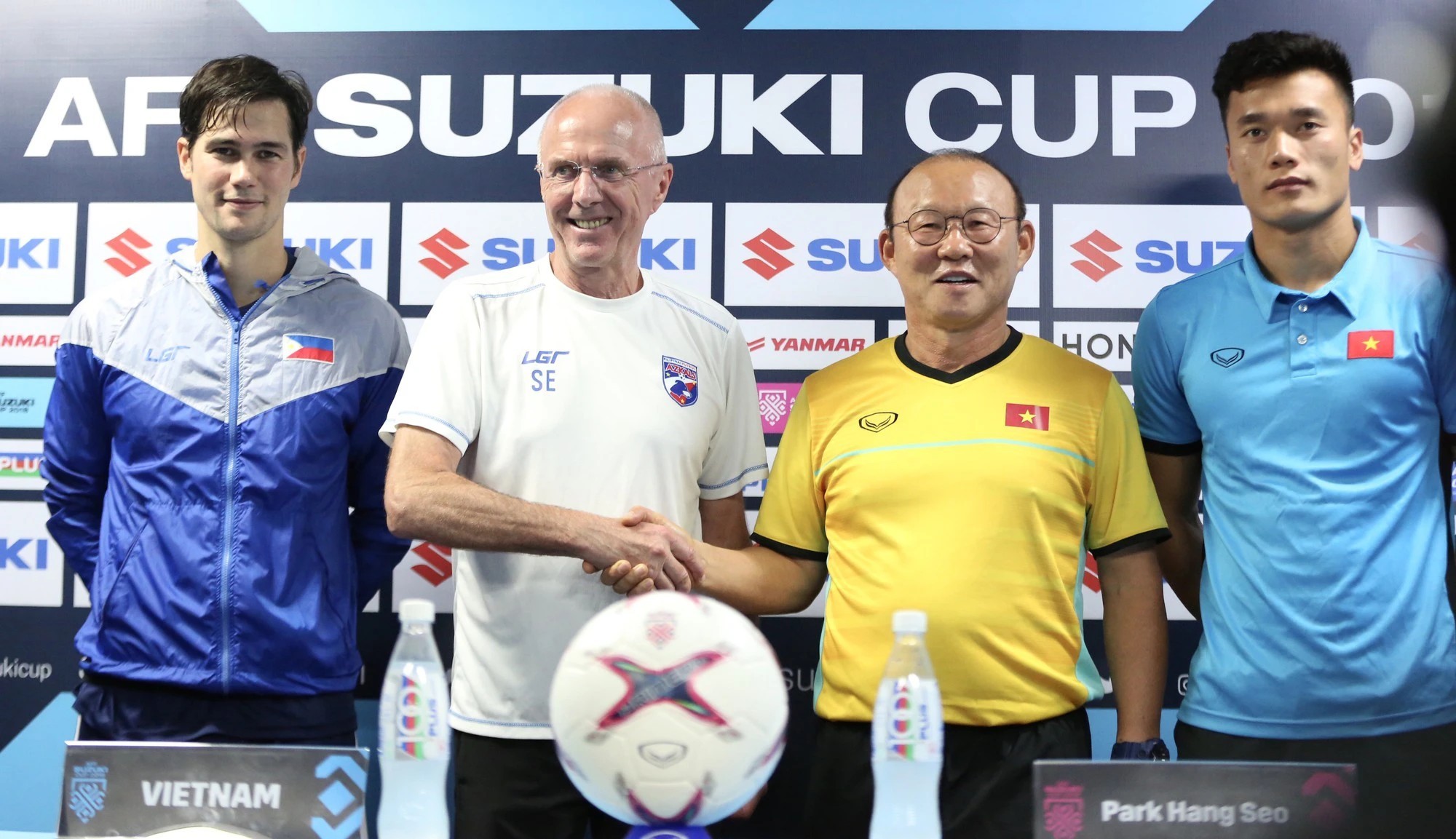 HLV Eriksson từng đối đầu với HLV Park Hang-seo tại AFF Cup 2018 HLV Eriksson từng đối đầu với HLV Park Hang-seo tại AFF Cup 2018