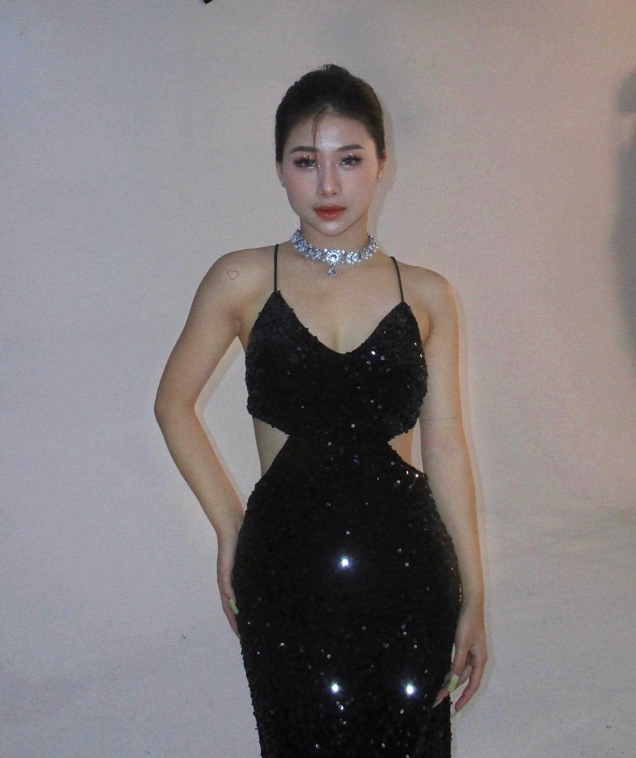 Vẻ đẹp ngọt ngào của nữ VĐV Thể dục dụng cụ vừa giải nghệ gây tiếc nuối - Ảnh 4