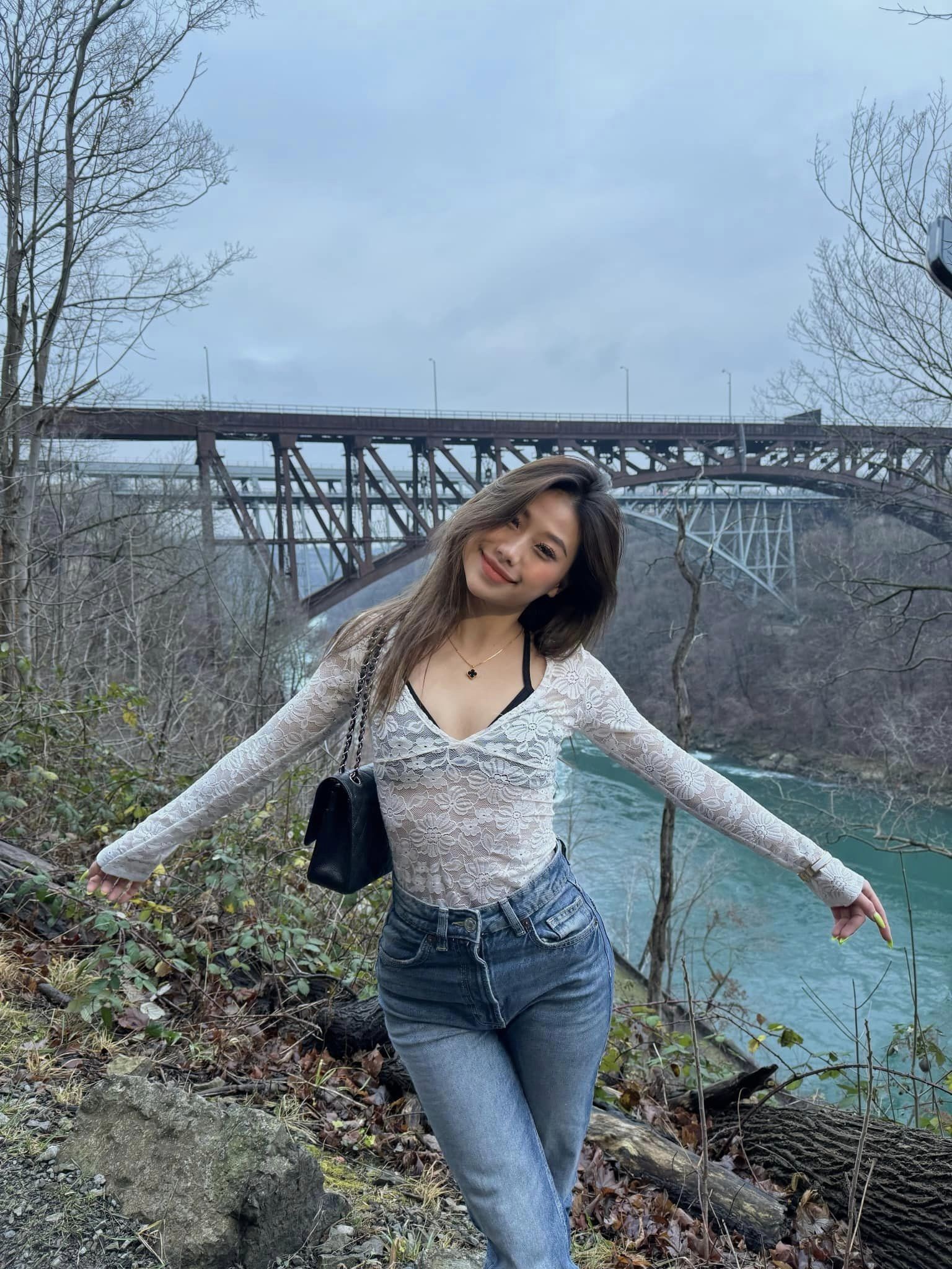 Phong cách thời trang cá tính của cô nàng