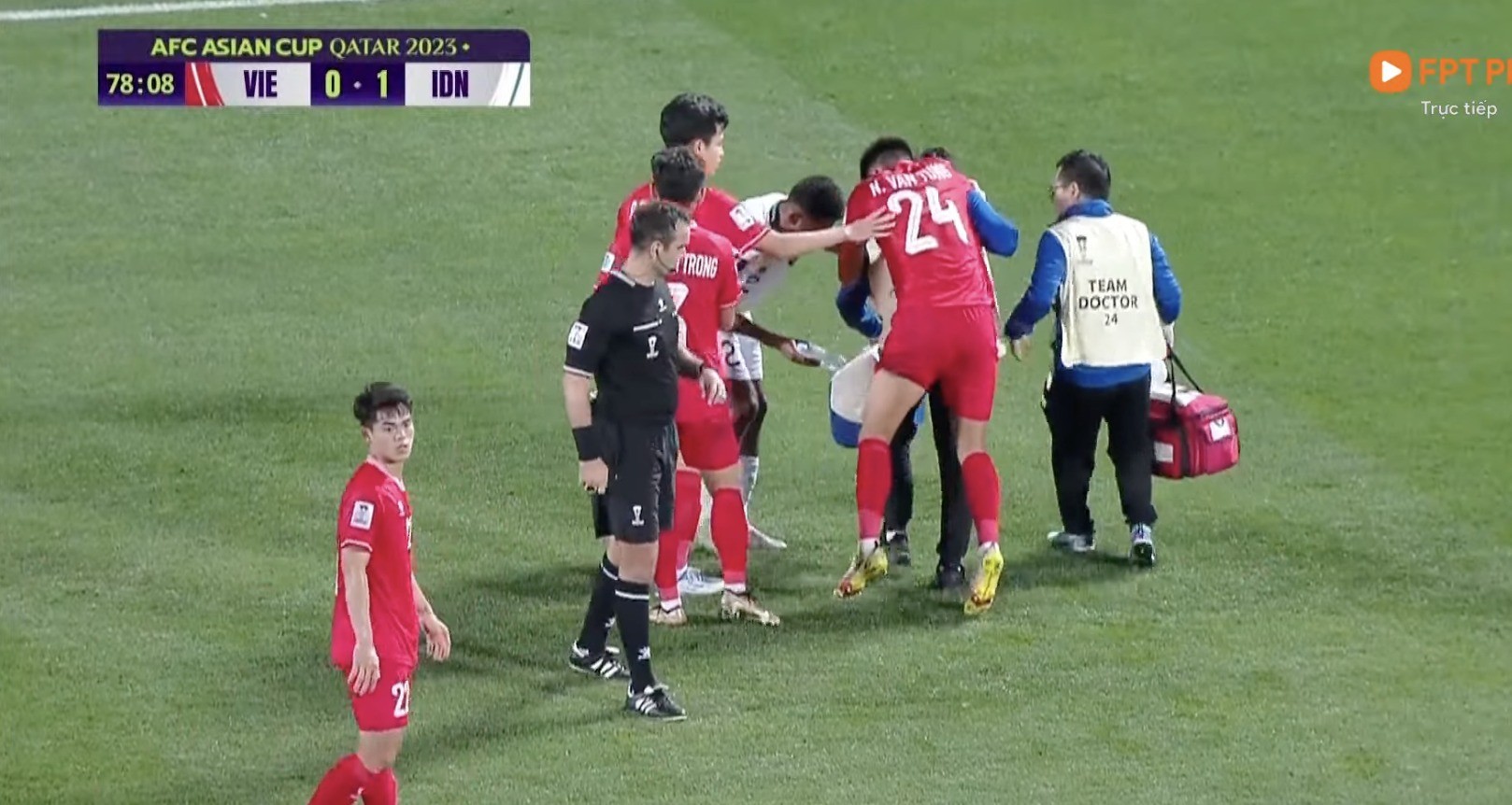 Asian Cup 2023: Thua bạc nhược Indonesia, tuyển Việt Nam dừng bước ngay sau vòng bảng - Ảnh 2