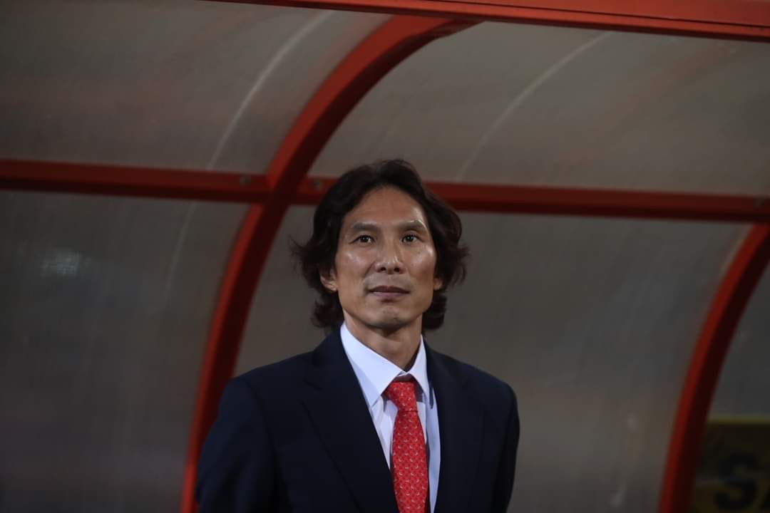 HLV Gong Oh-kyun cho biết một vị giám đốc CLB CAHN đã can thiệp vào công việc của mình. Ảnh: Internet