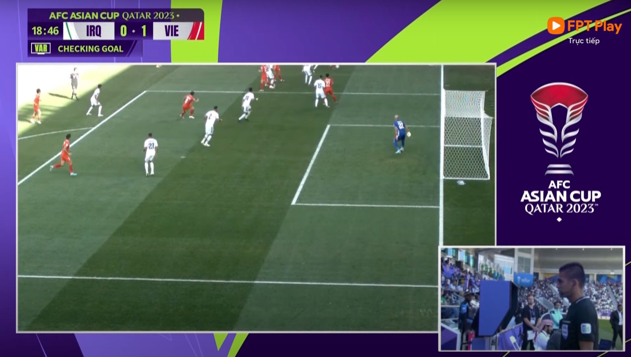 Tình huống trọng tài Nasaruddin từ chối bàn thắng của tuyển Việt Nam. Ảnh: Internet