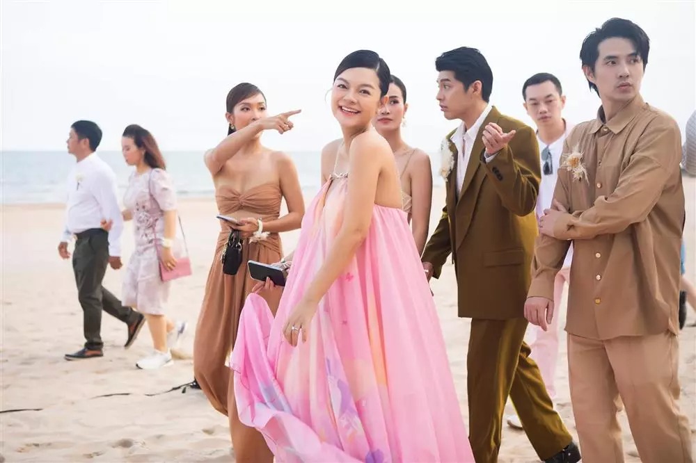 Phạm Quỳnh Anh vừa bị mỉa mai 'ly hôn nhớ giấu' đã có phản ứng cực cao tay 2 Phạm Quỳnh Anh vừa bị mỉa mai 'ly hôn nhớ giấu' đã có phản ứng cực cao tay 2