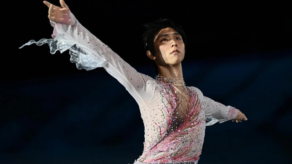 'Hoàng tử sân băng' Yuzuru Hanyu tuyên bố giải nghệ