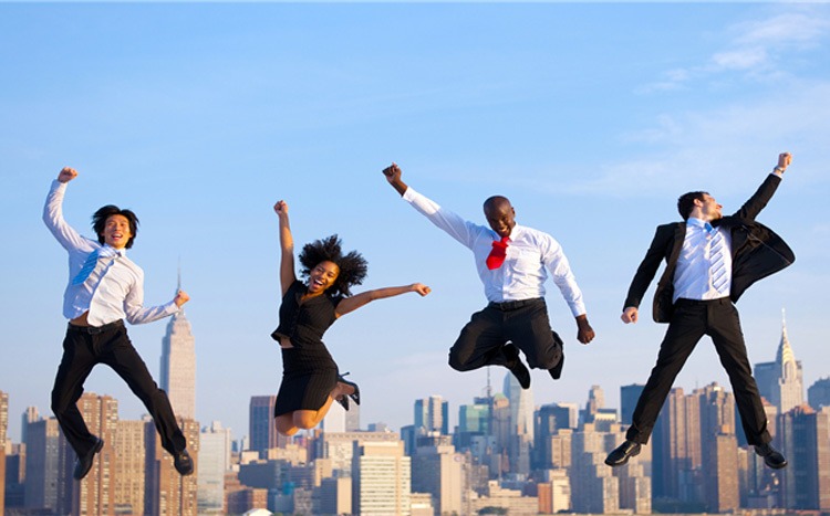 Tháng 8/2022, top 4 con giáp được quý nhân 'chống lưng', làm gì cũng thuận buồm xuôi gió