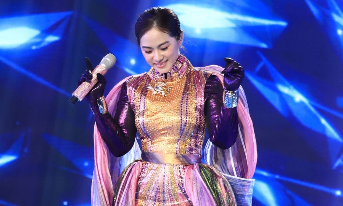 Lương Bích Hữu tái xuất ngoạn mục, Chu Thúy Quỳnh có động thái khôn ngoan Lương Bích Hữu tái xuất ngoạn mục, Chu Thúy Quỳnh có động thái khôn ngoan