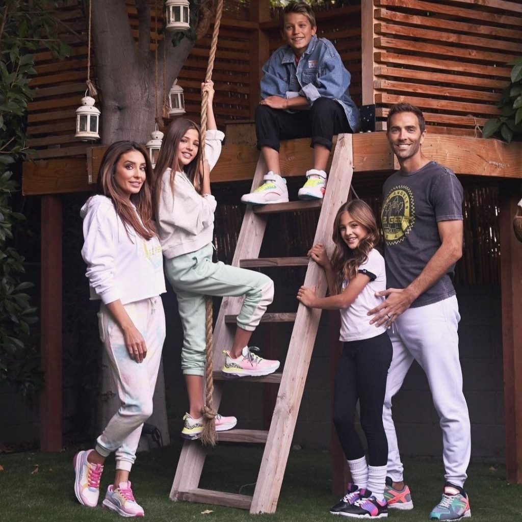 Mềm nhũn tim khi chiêm ngưỡng nhan sắc cặp song sinh đẹp nhất thế giới - Ảnh 7