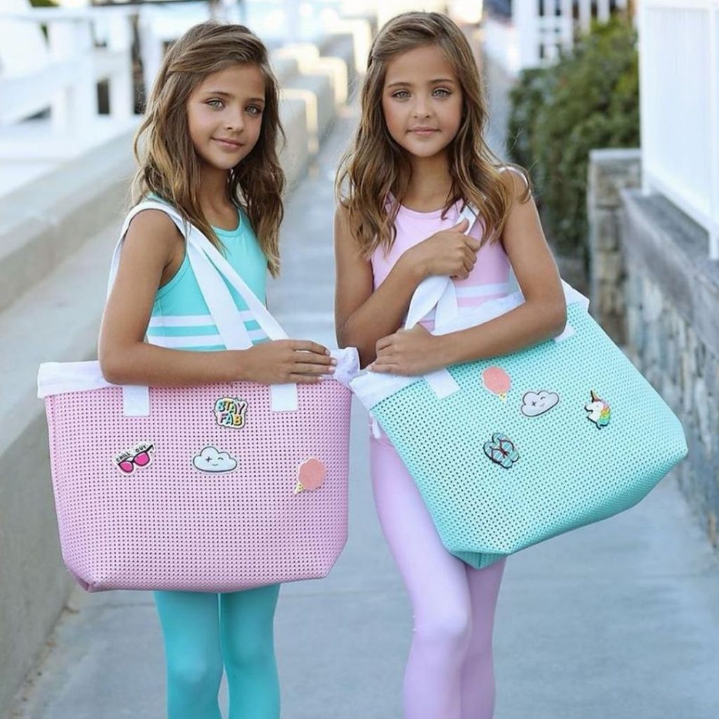 Mềm nhũn tim khi chiêm ngưỡng nhan sắc cặp song sinh đẹp nhất thế giới - Ảnh 6