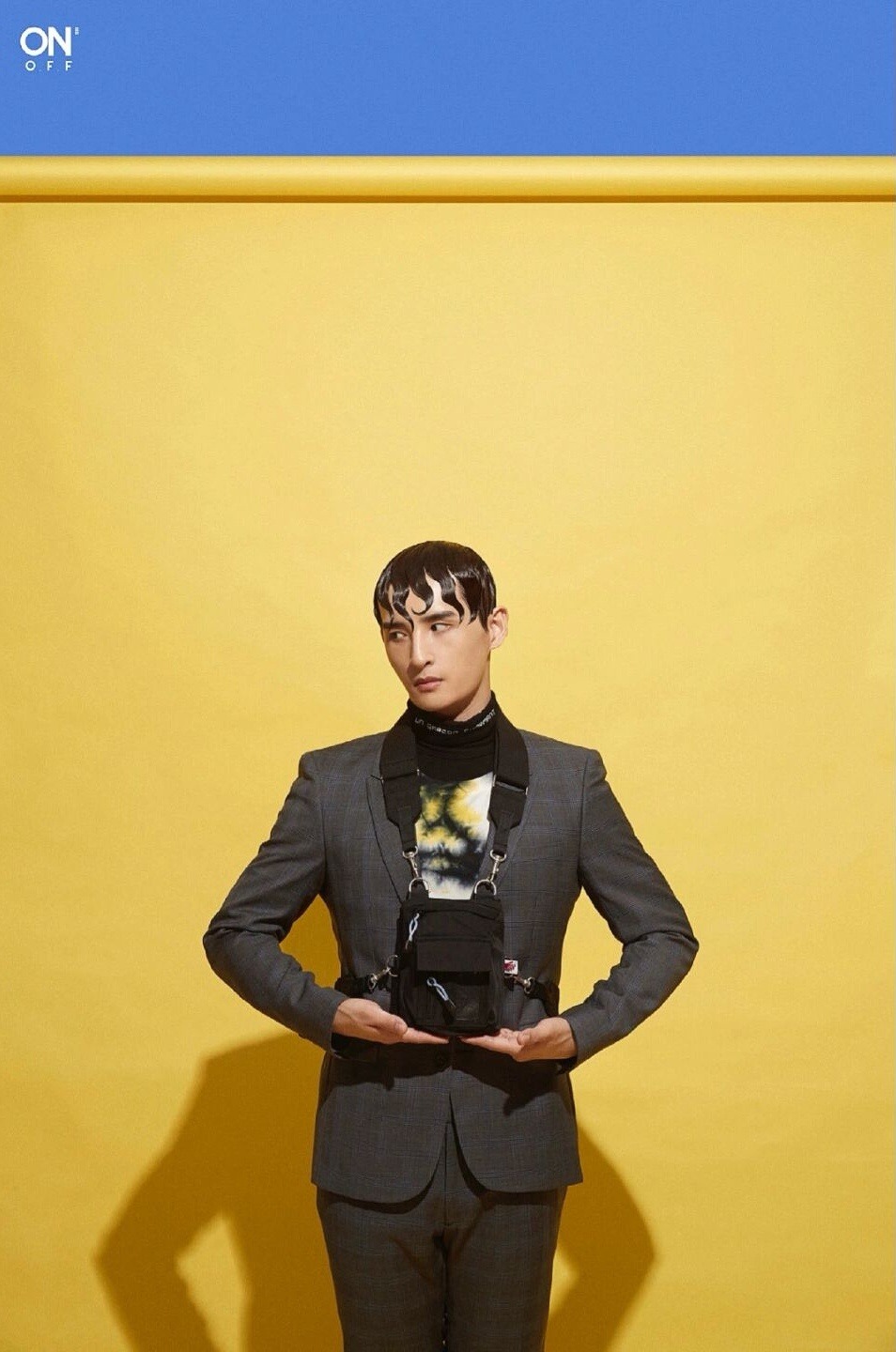 Cung Tuấn và loạt mỹ nam Cbiz bị 'phong ấn' nhan sắc vì một kiểu tóc - Ảnh 12 Cung Tuấn và loạt mỹ nam Cbiz bị 'phong ấn' nhan sắc vì một kiểu tóc - Ảnh 12