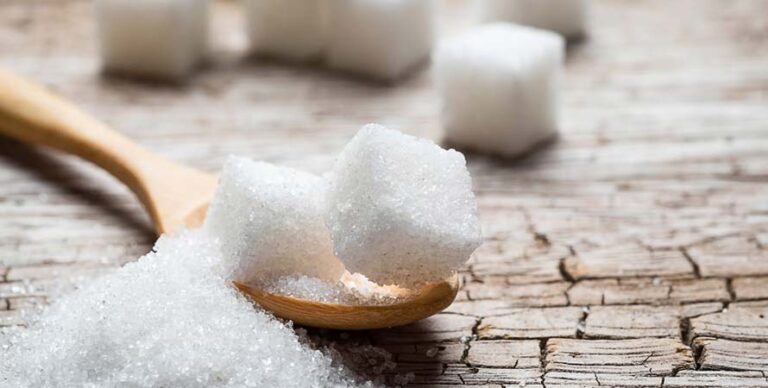 7 thực phẩm tồi tệ nhất nam giới trên 30 tuổi nên cho vào 'danh sách đen', món cuối không ai ngờ - Ảnh 1