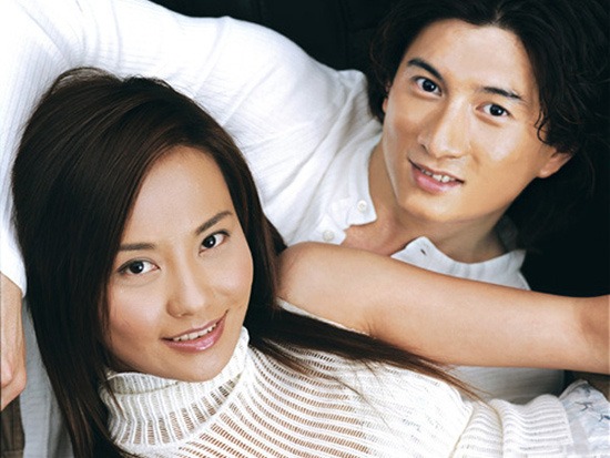 Cô từng có cuộc hôn nhân vượt qua nghèo khó với Ngô Kỳ Long, nhưng sau đó họ đường ai nấy đi không rõ nguyên nhân.