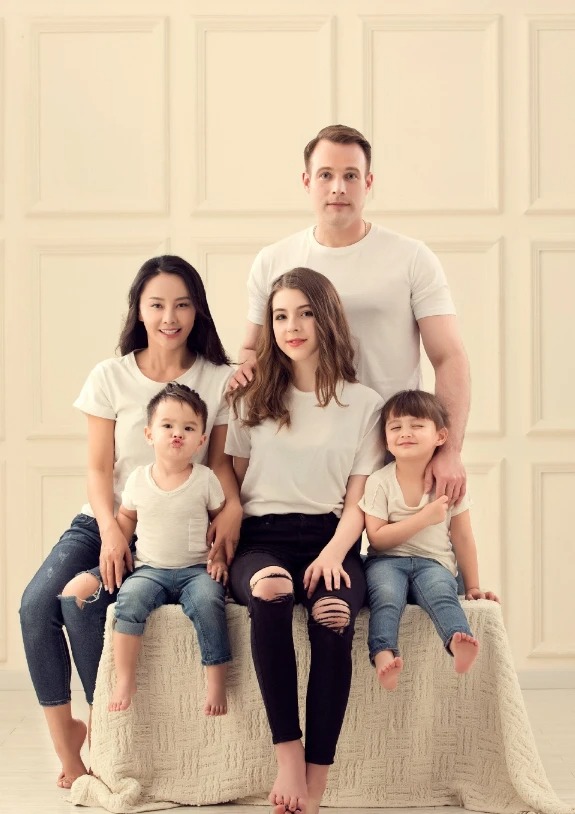 Cuộc sống hiện tại của Mã Á Thư hạnh phúc bên chồng ngoại quốc.