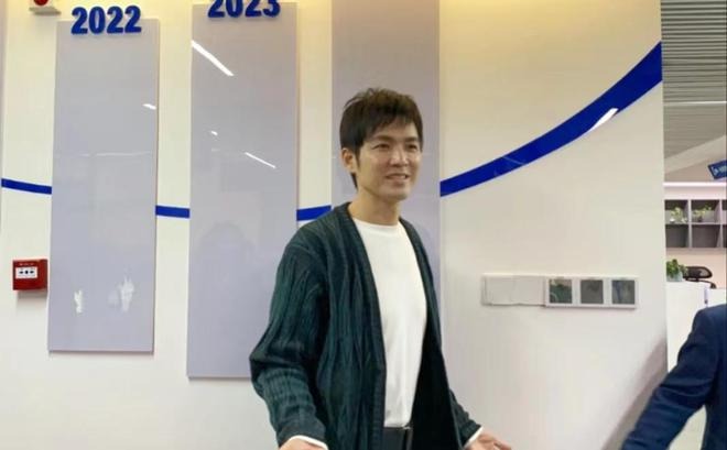 Nụ cười thương hiệu của nam thần thanh xuân.