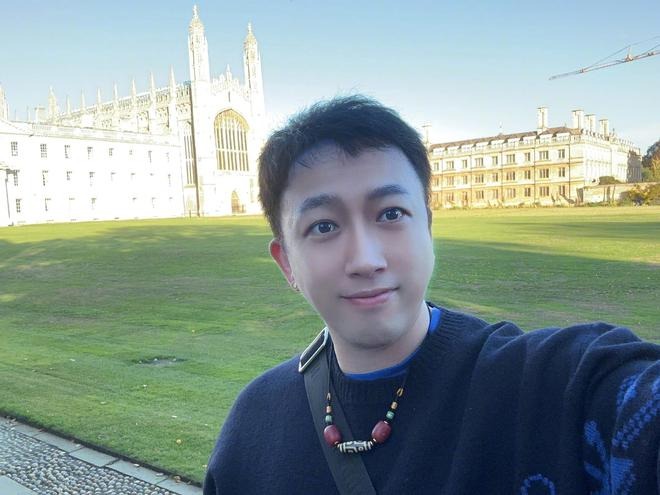 Đây không phải lần đầu tiên biên kịch Vu Chính bị chỉ trích vì cái 'mỏ hỗn' của mình.