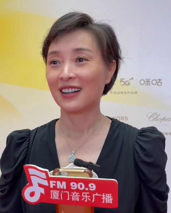 Bóc nhan sắc dàn sao Hoa ngữ tại Kim Kê, Angela Baby, Cao Viên Viên cũng sụp đổ hình tượng - Ảnh 8