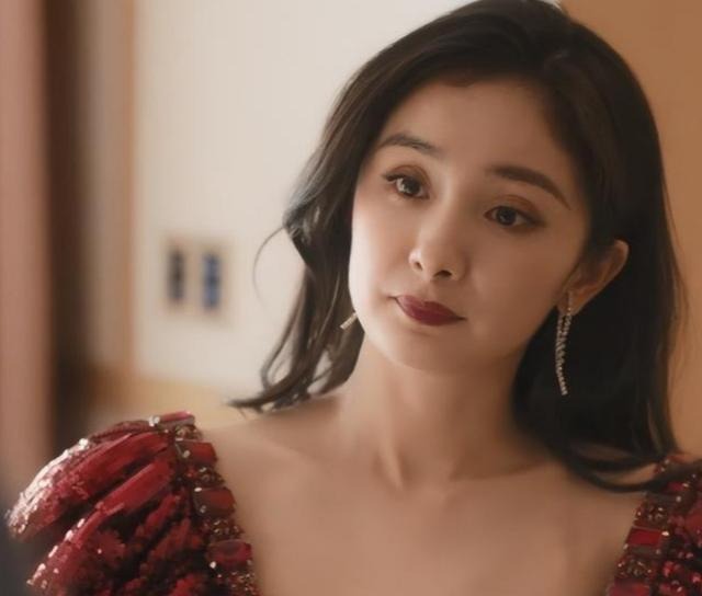 'Định luật tình yêu 80/20' bị chê thậm tệ vì như show thời trang - Ảnh 3