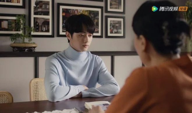 Vì mặt quá trẻ mà Hứa Khải bị chỉ trích không thể tạo chems với Dương Mịch.