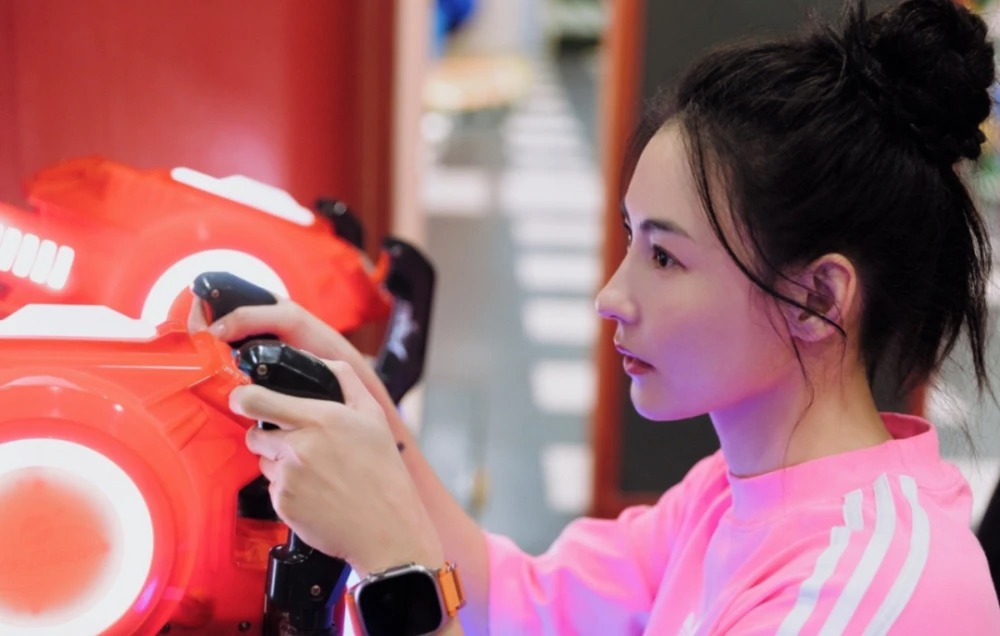 Nhan sắc như gái đôi mươi của Trương Bá Chi. Nhan sắc như gái đôi mươi của Trương Bá Chi.