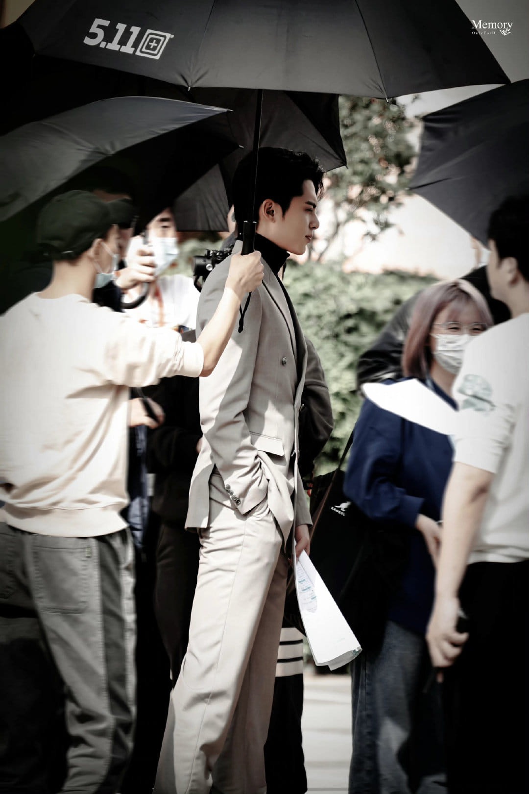 Tạo hình tổng tài đẹp như 'xé sách bước ra' của Vương Hạc Đệ - Ảnh 5