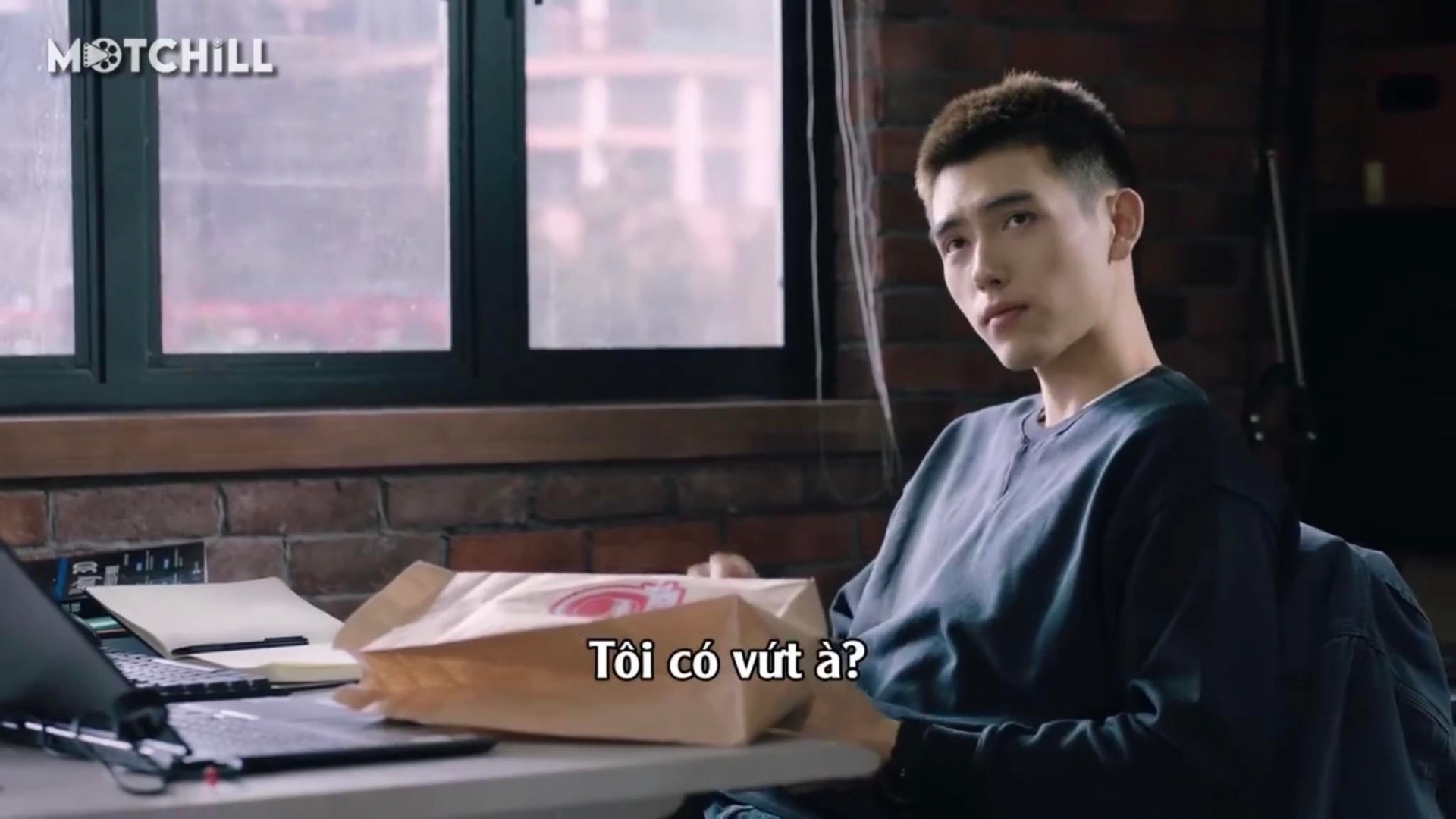 Bị chất vấn còn cứng họng