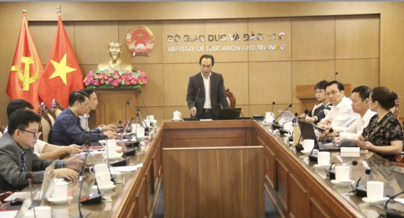 Thứ trưởng Bộ GD&ĐT Hoàng Minh Sơn chủ trì họp giao ban quý IV về công tác tuyển sinh và đào tạo khối đại học và cao đẳng sư phạm. Ảnh: Đại Biểu Nhân Dân. Thứ trưởng Bộ GD&ĐT Hoàng Minh Sơn chủ trì họp giao ban quý IV về công tác tuyển sinh và đào tạo khối đại học và cao đẳng sư phạm. Ảnh: Đại Biểu Nhân Dân.