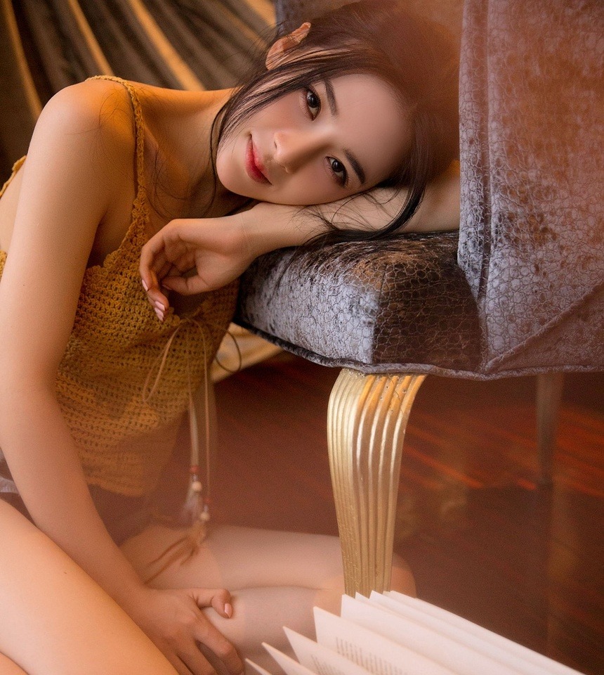 'Địch Mịch Mạnh Tra' Triệu Anh Tử bị chê vì màn 'cọ nhiệt' xuyên Cbiz - Ảnh 1