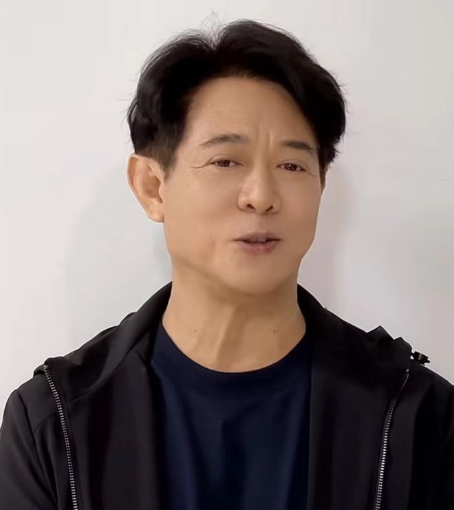 ‘Vua Kung Fu’ Lý Liên Kiệt tái xuất với ngoại hình khác lạ, CDM hỏi thẳng một điều - Ảnh 2