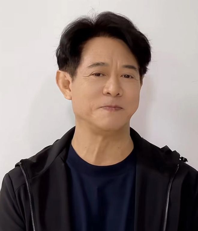 ‘Vua Kung Fu’ Lý Liên Kiệt tái xuất với ngoại hình khác lạ, CDM hỏi thẳng một điều - Ảnh 1