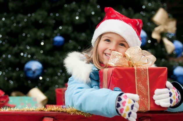 Những hoạt động ý nghĩa bố mẹ nên làm cùng con trong dịp Giáng sinh