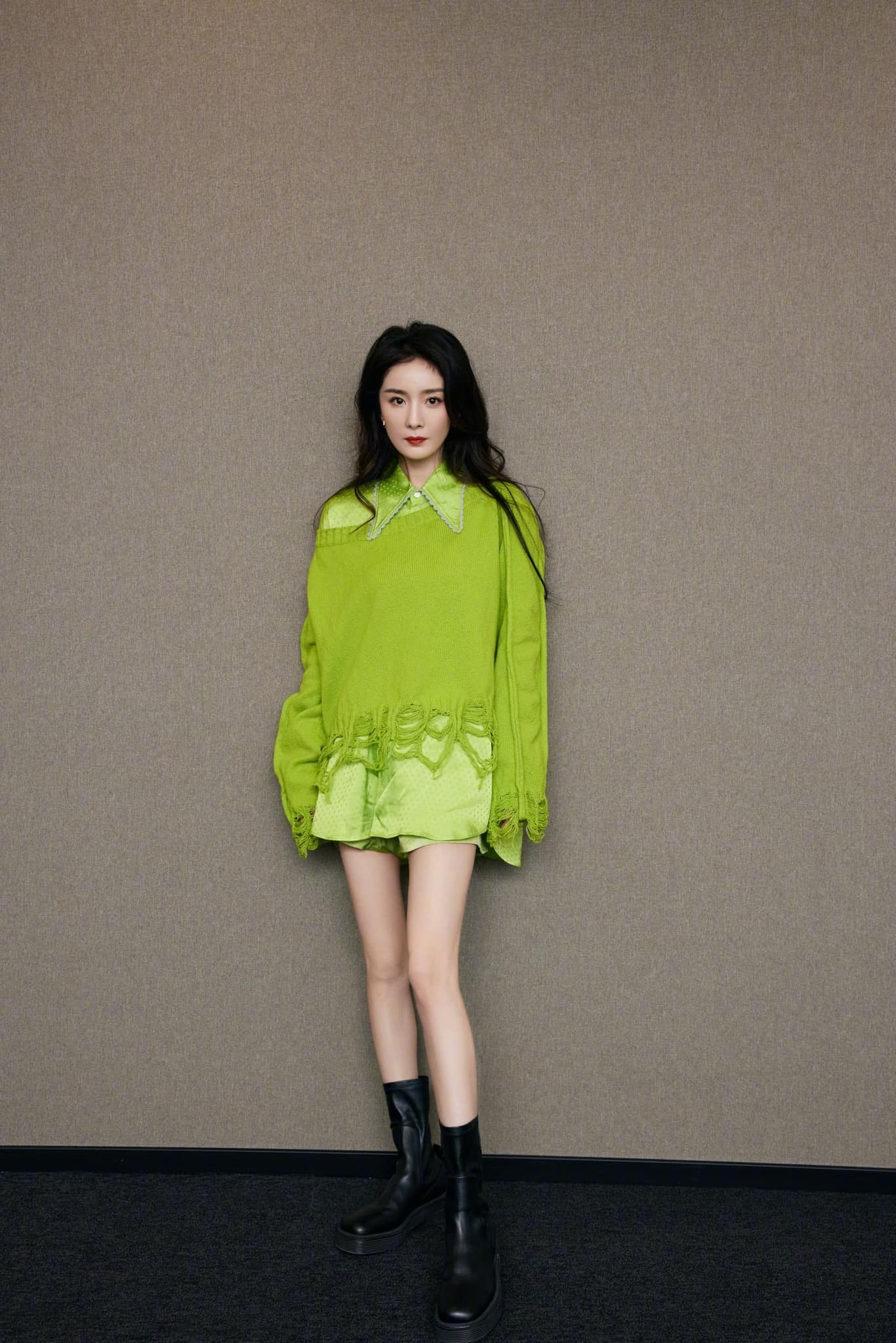 Đôi chân cực phẩm của Dương Mịch.