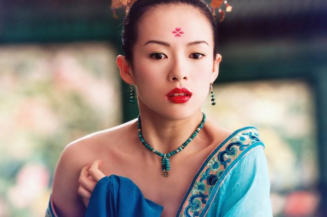 Chương Tử Di cũng không kém phần nổi trội khi danh tiếng của cô đã vươn tầm quốc tế từ lâu.