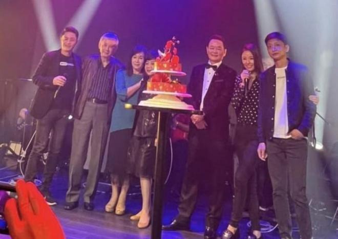 Nhan sắc Hoắc Kiến Hoa sau thời gian dài ở nhà 'ăn bám vợ' khiến dân tình giật mình - Ảnh 5