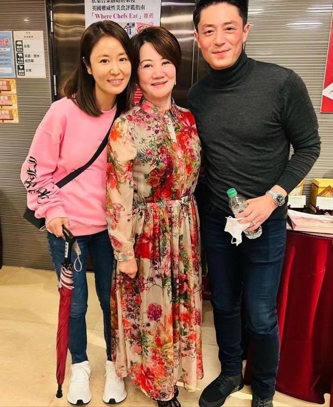 Nhan sắc Hoắc Kiến Hoa sau thời gian dài ở nhà 'ăn bám vợ' khiến dân tình giật mình