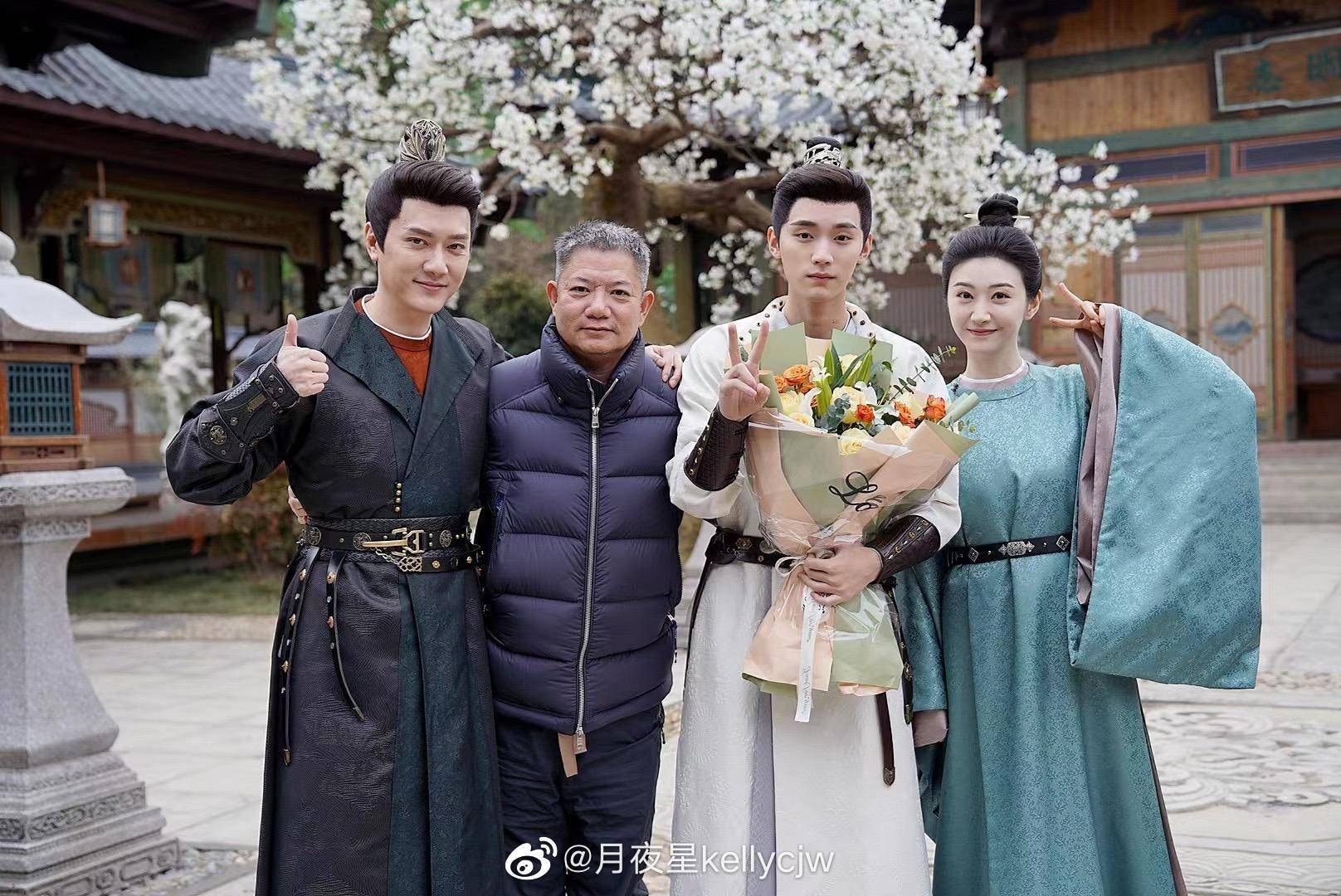 CDM khen Phùng Thiệu Phong và Cảnh Điềm đẹp đôi.