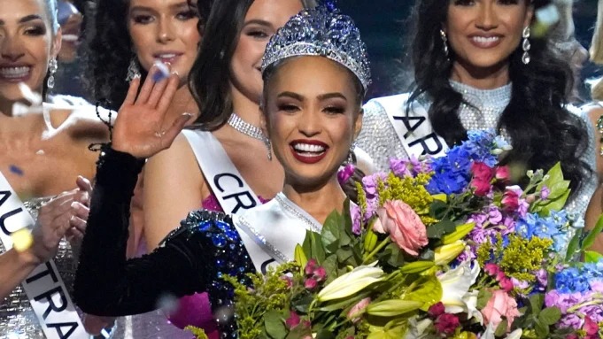 Chân dung mỹ nhân U30 vừa giành vương miện Miss Universe 2022 - Ảnh 1 Chân dung mỹ nhân U30 vừa giành vương miện Miss Universe 2022 - Ảnh 1