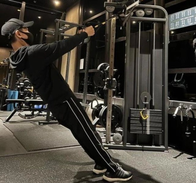 Dù tích cực tập luyện nhưng Lâm Chí Dĩnh vẫn chưa phục hồi hoàn toàn.