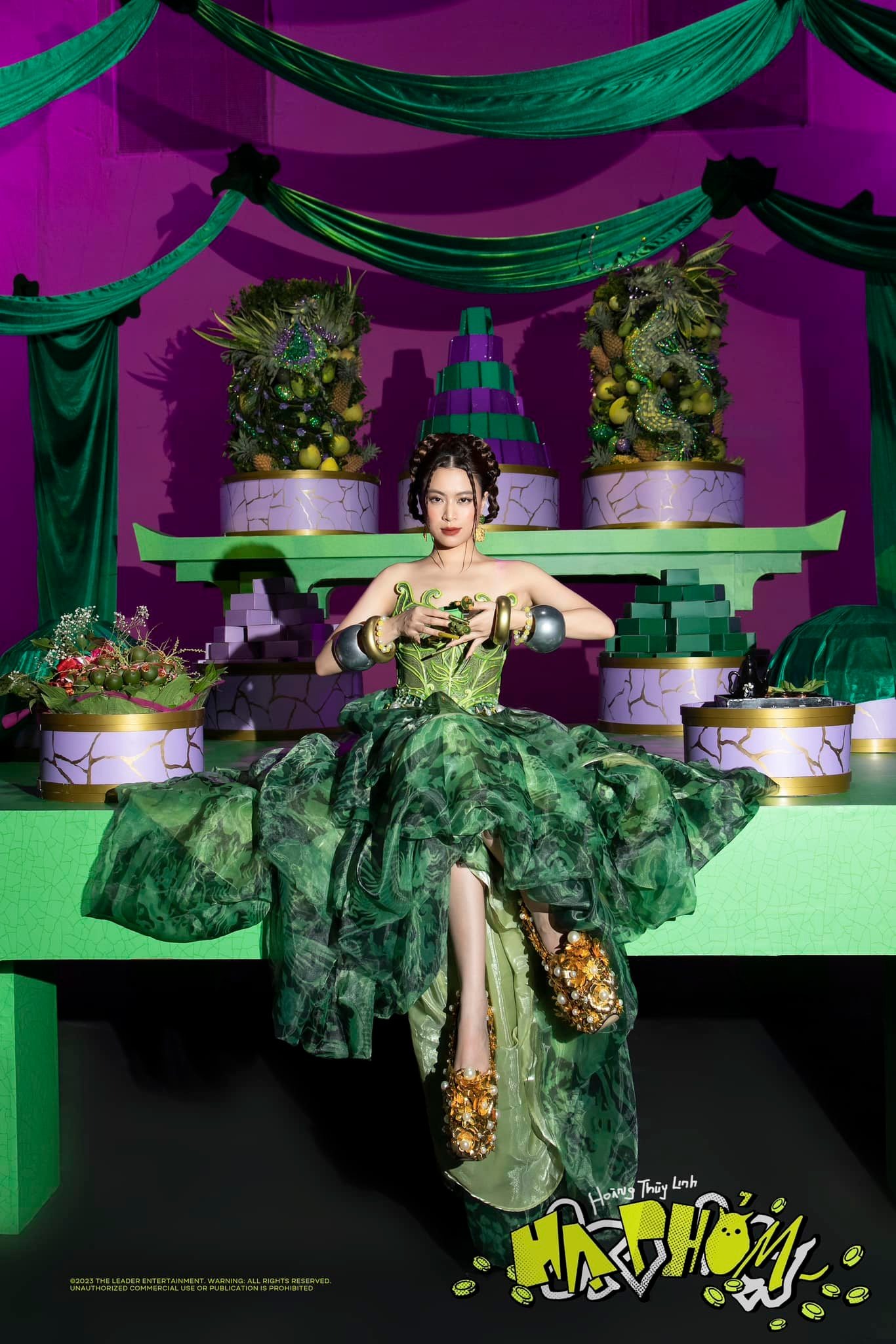 Thông điệp mà Hoàng Thùy Linh muốn gửi gắm trong bài hát này chính là mỗi người hãy hạ phỏm cho ván cờ bên trong chính mình để hướng tới bình an.