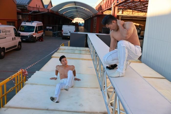 Tuy nhiên, cú ngã này khiến anh em họ Giang khá lo lắng. Ảnh: VNN