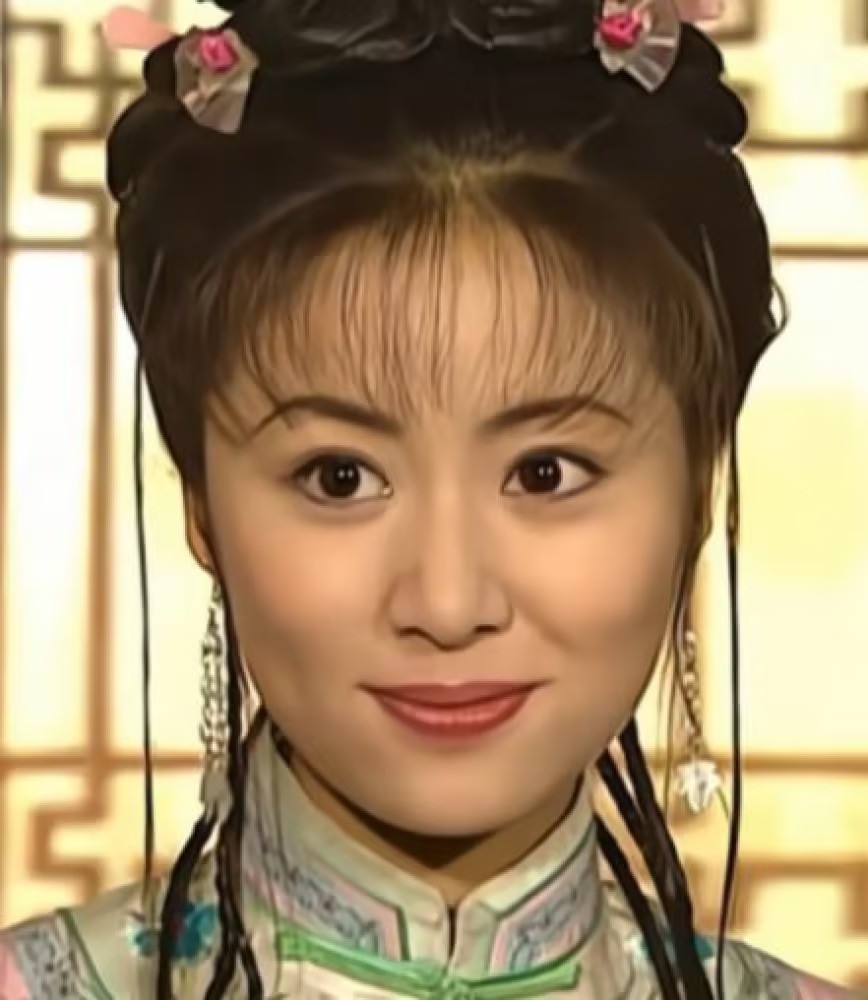 Lâm Tâm Như nổi tiếng sau vai diễn Hạ Tử Vi trong Hoàn Châu Cách Cách.