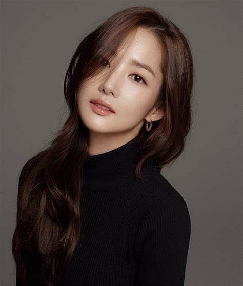 Park Min Young đã được thả và không bị cấm xuất cảnh như truyền thông đã đưa trước đó.