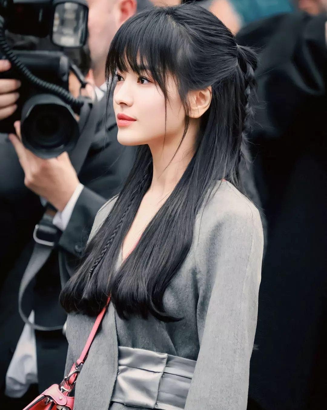 Vẻ đẹp tựa gái 18 của Song Hye Kyo tại sự kiện thời trang mới đây.
