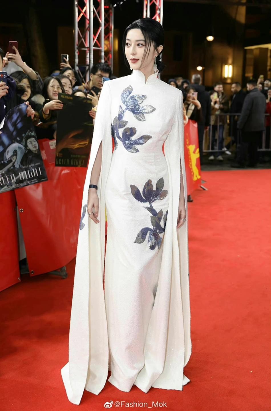 Người đẹp đã ngừng đóng phim trong một thời gian quá dài.