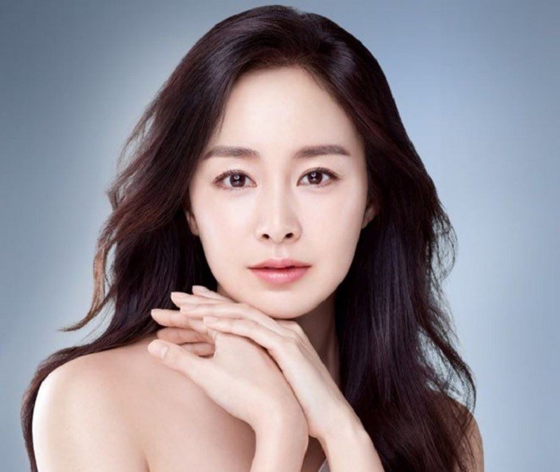 Phụ nữ có phần thái dương phẳng thì cuộc sống hôn nhân của họ rất viên mãn. Ảnh minh họa: Internet Phụ nữ có phần thái dương phẳng thì cuộc sống hôn nhân của họ rất viên mãn. Ảnh minh họa: Internet