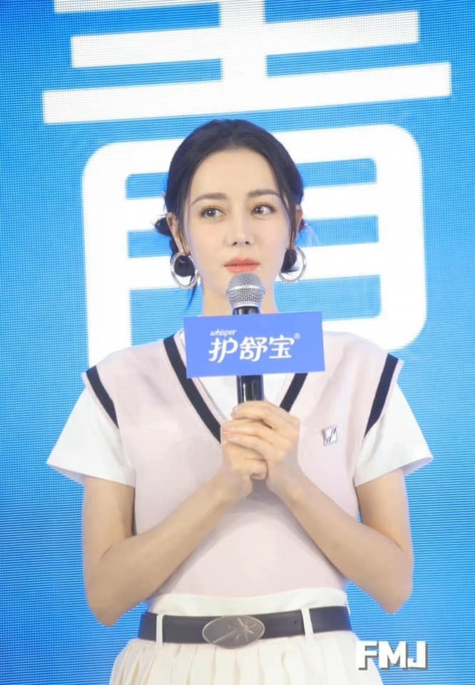 Sau khi loạt ảnh này xuất hiện, vẫn chưa có blogger nào lên tiếng tung thêm bằng chứng mới.