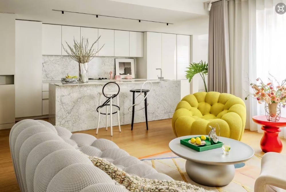 Tuy nhiên những fan của cặp đôi xác nhận đây là nhà thật của họ.